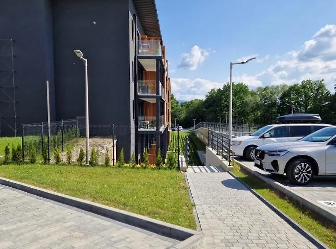 Trzy Rysie Laguna Beskidów *