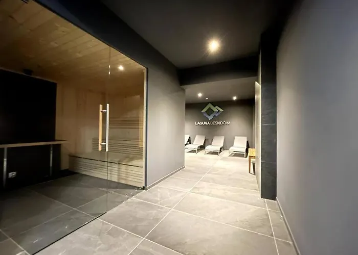 Trzy Rysie Laguna Beskidów * Zarzecze (Silesia)